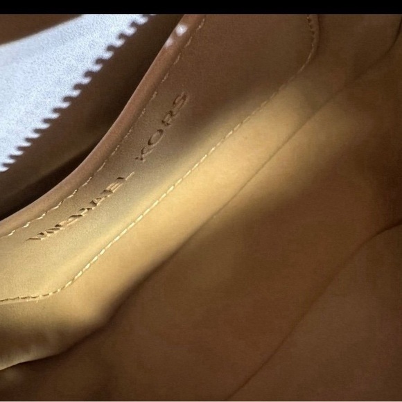 ❤️❤️❤️NEW Michael Kors Mini Belt Bag ❤️❤️❤️ - Picture 10 of 15